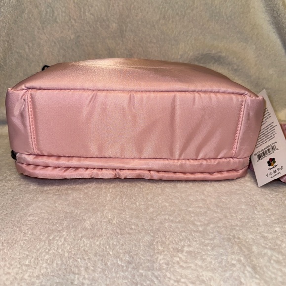Lug Scoop SE Crossbody - Bubble Pink - Picture 5 of 9